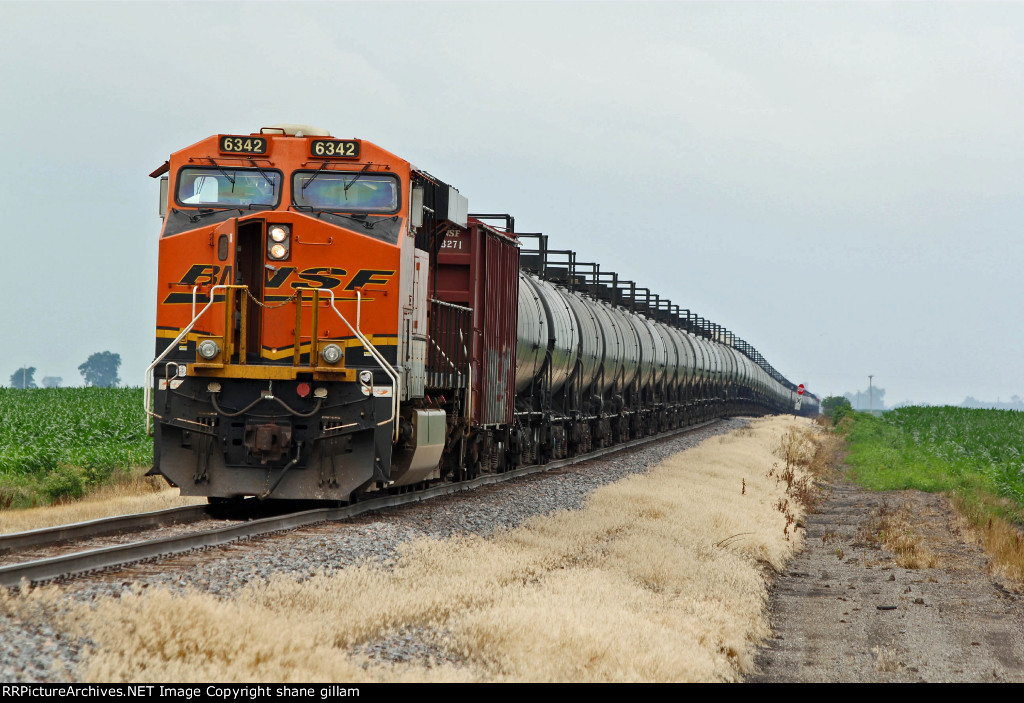BNSF 6342 Works Dpu on a oil can.